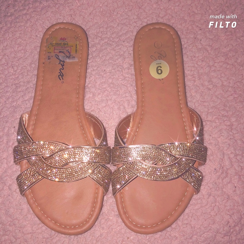 Elegant Gold Women's Sandals